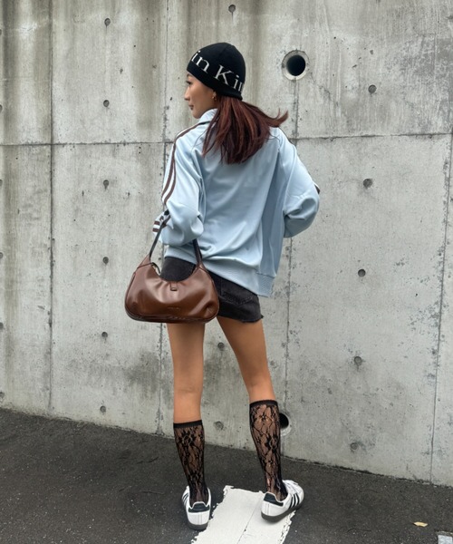 ROXY（ロキシー）の「【ZOZO限定アイテム】NOSTALGIC 90'S/ロキシーショート丈ダブルジップアップスタンドカラーラインスウェット（スウェット・レディース・ミント/オレンジ/ブラック・SMALL/X-LARGE）」の16枚目の写真