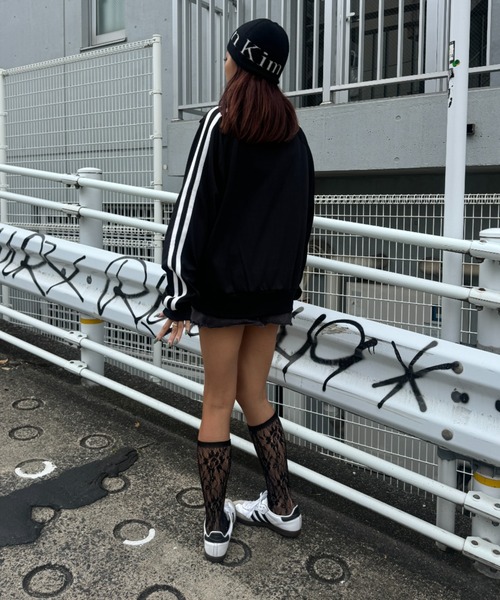 ROXY（ロキシー）の「【ZOZO限定アイテム】NOSTALGIC 90'S/ロキシーショート丈ダブルジップアップスタンドカラーラインスウェット（スウェット・レディース・ミント/オレンジ/ブラック・SMALL/X-LARGE）」の8枚目の写真