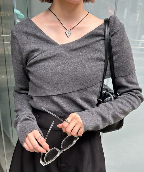 mline（エムライン）の「[mline]オフショルニット（ニット/セーター・レディース・チャコールグレー/ブラック/アイボリー/グリーン系その他/ピンク・FREE）」の3枚目の写真