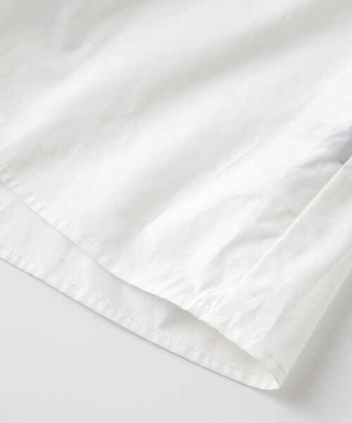 BeBe(ベベ)の「タイプライラーラウンドフリルタック長袖ブラウス(100~150cm)(シャツ/ブラウス・キッズ・オフホワイト/ネイビー・150cm/110cm/130cm/140cm/120cm/100cm)」の10枚目の写真