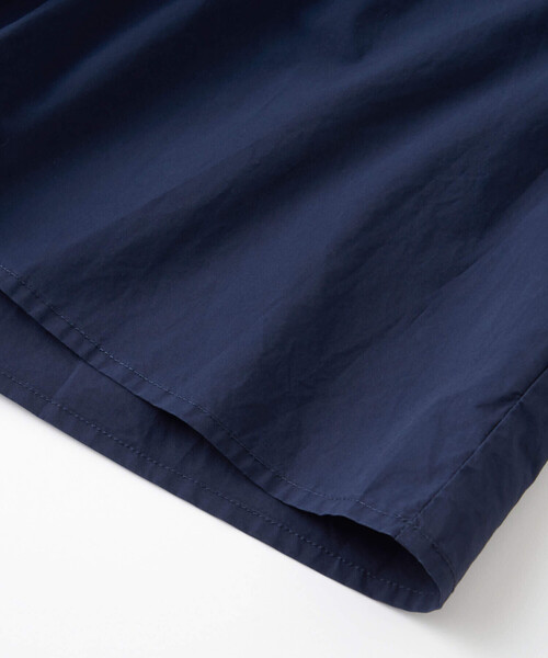 BeBe(ベベ)の「タイプライラーラウンドフリルタック長袖ブラウス(100~150cm)(シャツ/ブラウス・キッズ・オフホワイト/ネイビー・150cm/110cm/130cm/140cm/120cm/100cm)」の16枚目の写真