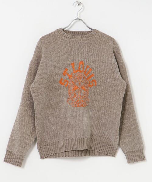 ITEMS URBANRESEARCH(アイテムズ アーバンリサーチ)の「カレッジロゴ モール クルーネック ニット(ニット/セーター・メンズ・ベージュ/マスタード/ネイビー/ブラック・MEDIUM/LARGE)」の17枚目の写真