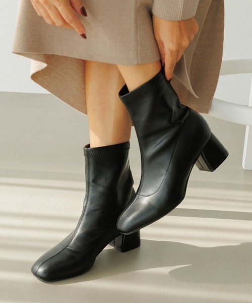 BAYFLOW（ベイフロー）の「フレフィットストレッチブーツ（ブーツ・レディース・ブラック/ブラック系・LARGE/MEDIUM）」の2枚目の写真