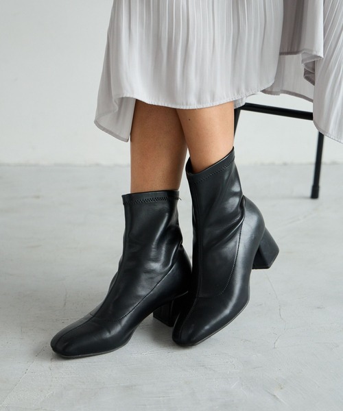 BAYFLOW（ベイフロー）の「フレフィットストレッチブーツ（ブーツ・レディース・ブラック/ブラック系・LARGE/MEDIUM）」の10枚目の写真