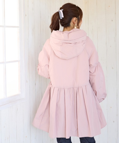 Rose Tiara（ローズティアラ）の「フレアヘムダウンコート（ダウンジャケット/コート・レディース・ピンク/ブラック・38/46/42）」の18枚目の写真