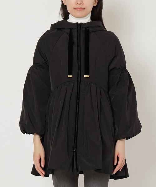 Rose Tiara（ローズティアラ）の「フレアヘムダウンコート（ダウン