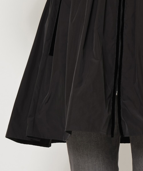 Rose Tiara（ローズティアラ）の「フレアヘムダウンコート（ダウンジャケット/コート・レディース・ピンク/ブラック・38/46/42）」の8枚目の写真