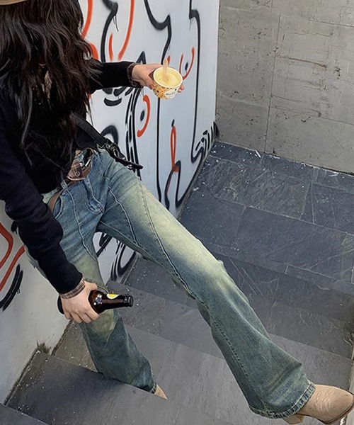 meJane(ミージェーン)の「ヴィンテージ加工 セミフレアデニムパンツ(デニムパンツ・レディース・ダークブルー・L/M/S)」の4枚目の写真