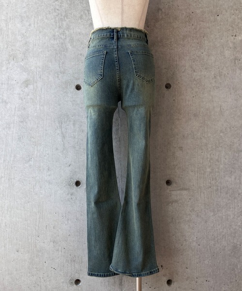 meJane(ミージェーン)の「ヴィンテージ加工 セミフレアデニムパンツ(デニムパンツ・レディース・ダークブルー・L/M/S)」の8枚目の写真