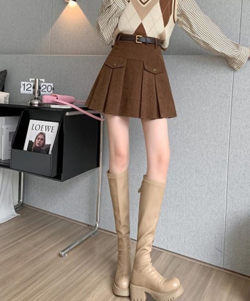 Ritzy（リッツィー）の「ベルト付き コーデュロイ プリーツミニスカート（スカート・レディース・ブラック/ブラウン・S/L/M）」の8枚目の写真