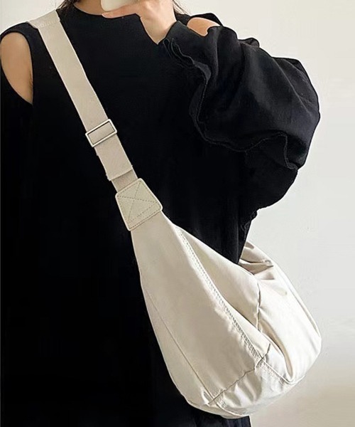 Miniministore(ミニミニストア)の「ショルダーバッグ 軽量 ボディバッグ(ショルダーバッグ・レディース・アイボリー/ブラック・FREE)」の6枚目の写真