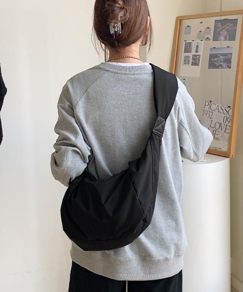 Miniministore(ミニミニストア)の「ショルダーバッグ 軽量 ボディバッグ(ショルダーバッグ・レディース・アイボリー/ブラック・FREE)」の8枚目の写真