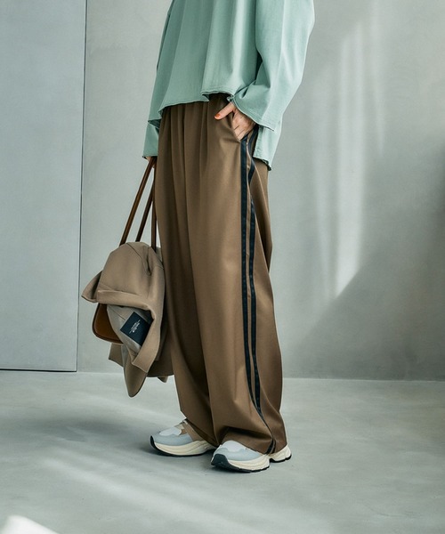 studio CLIP（スタディオクリップ）の「サイドライントラックパンツ（その他パンツ・レディース・ブラック/ブラウン・FREE）」の13枚目の写真