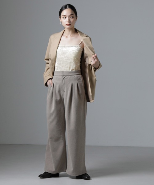 未使用❗️unoa ウノア　トップス　ベロアキャミソール 未使用❗️unoa ウノア トップス ベロアキャミソール 未使用