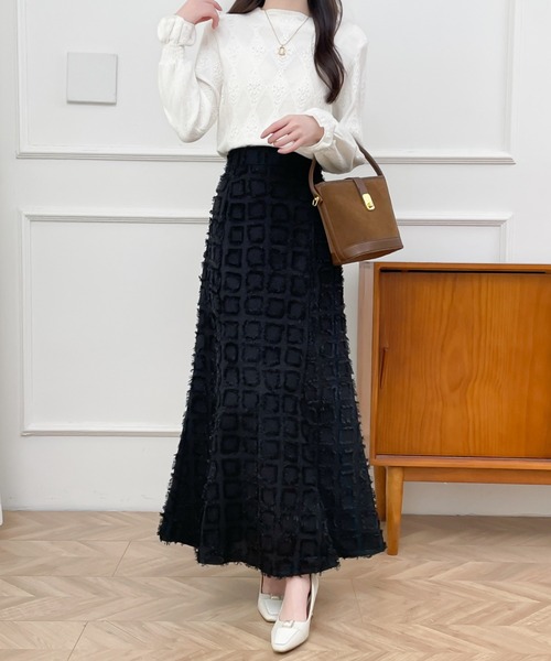 ABITOKYO(アビトーキョー)の「ハイウエストフリンジジャカードマーメイドスカート(スカート・レディース・ベージュ/ブラック・M/L/XL)」の8枚目の写真