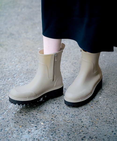 Wpc.(ダブリュピーシー)の「★トラックソールレインブーツ Wpc.(レインシューズ・レディース・ブラック/オフホワイト・LARGE/MEDIUM)」の6枚目の写真