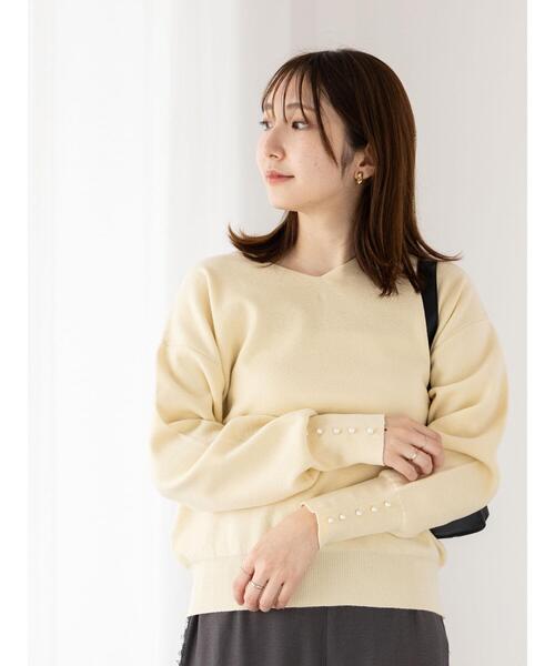 Te chichi TERRASSE(テチチテラス)の「もちもちミラノリブVネックニット(ニット/セーター・レディース・グレー/ブルー/ピンク/オフホワイト・F)」の2枚目の写真