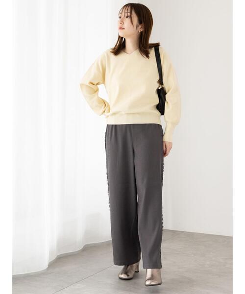 Te chichi TERRASSE(テチチテラス)の「もちもちミラノリブVネックニット(ニット/セーター・レディース・グレー/ブルー/ピンク/オフホワイト・F)」の6枚目の写真