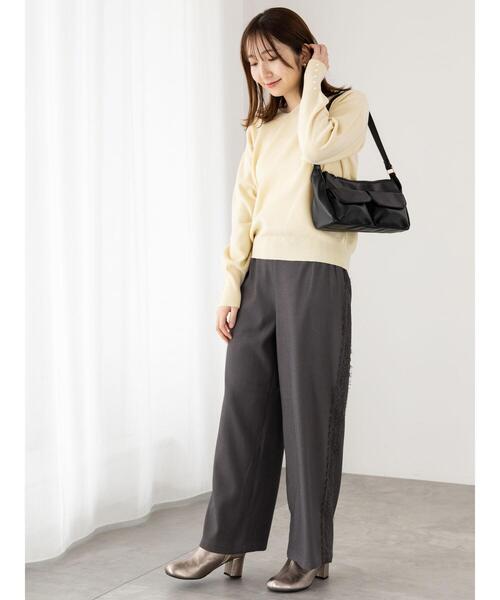 Te chichi TERRASSE(テチチテラス)の「もちもちミラノリブVネックニット(ニット/セーター・レディース・グレー/ブルー/ピンク/オフホワイト・F)」の7枚目の写真