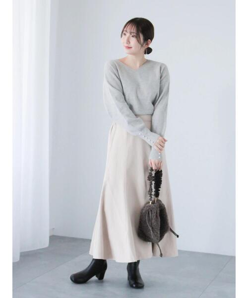 Te chichi TERRASSE(テチチテラス)の「もちもちミラノリブVネックニット(ニット/セーター・レディース・グレー/ブルー/ピンク/オフホワイト・F)」の10枚目の写真