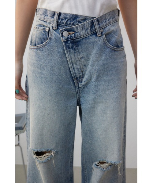 AZUL by moussy(アズールバイマウジー)の「AZUL DENIM ダメージラップデニム(デニムパンツ・レディース・ライトブルー・SMALL/MEDIUM)」の8枚目の写真