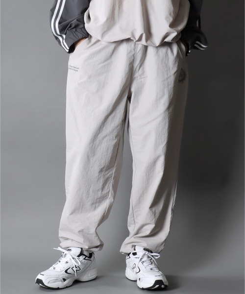 SITRY（シトリー）の「SITRY Nylon Pants/別注 ナイロンパンツ トラックパンツ セットアップ対応 ユニフォーム ブロークコア（その他パンツ・メンズ・ブラック/ライトグレー/チャコール・M/L/LL）」の5枚目の写真