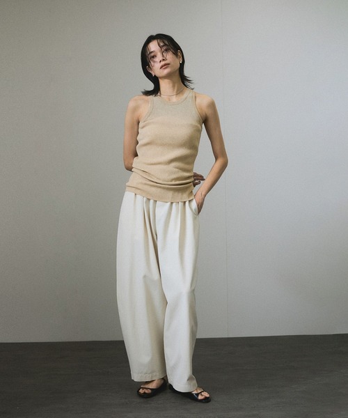 SALON adam et rope'(サロン アダム エ ロペ)の「ハイツイストコットンアメリカンスリーブタンクトップ(タンクトップ・レディース・チャコールグレー/ベージュ・FREE)」の14枚目の写真