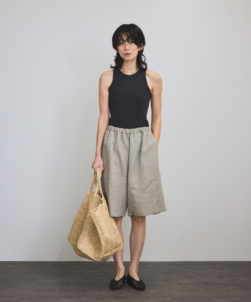 SALON adam et rope'(サロン アダム エ ロペ)の「ハイツイストコットンアメリカンスリーブタンクトップ(タンクトップ・レディース・チャコールグレー/ベージュ・FREE)」の15枚目の写真