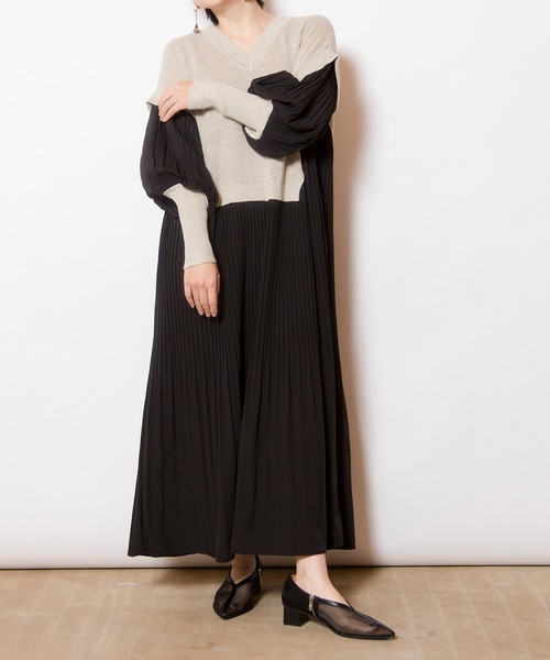 OSMOSIS（オズモーシス）の「ニット切替プリーツワンピース（ワンピース・レディース・ブラック/ライトベージュ/ネイビー・ONE SIZE）」の18枚目の写真