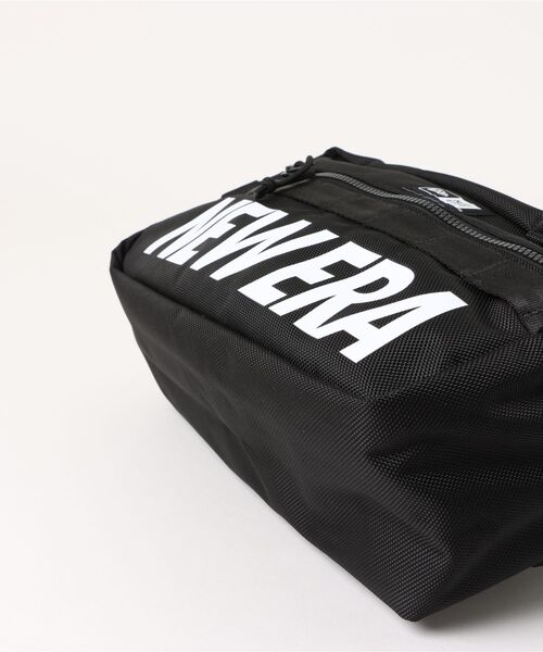 NEW ERA(ニューエラ)の「【NEW ERA/ニューエラ】SQUARE WAIST BAG(ボディバッグ/ウエストポーチ・メンズ・ブラック×ホワイト/ブラック/ブラック系その他・FREE)」の17枚目の写真