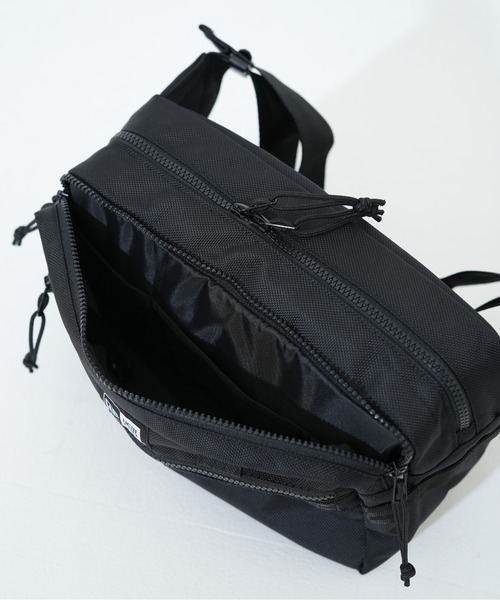 NEW ERA(ニューエラ)の「【NEW ERA/ニューエラ】SQUARE WAIST BAG(ボディバッグ/ウエストポーチ・メンズ・ブラック×ホワイト/ブラック/ブラック系その他・FREE)」の10枚目の写真