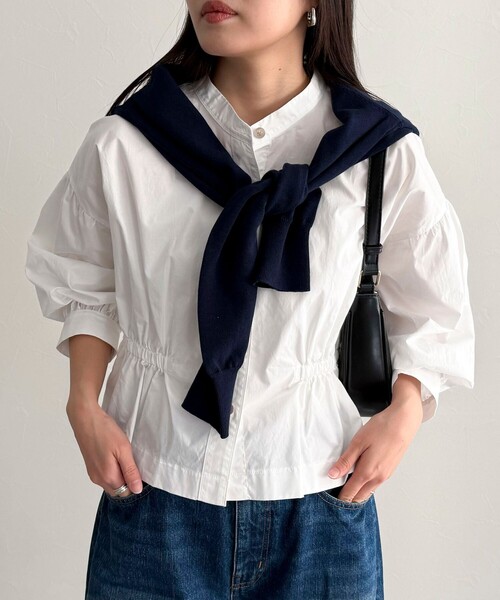 fredy emue（フレディエミュ）の「クロップドウエストギャザーブラウス（シャツ/ブラウス・レディース・ベージュ/ネイビー/ブルー系その他/オフホワイト・38）」の11枚目の写真