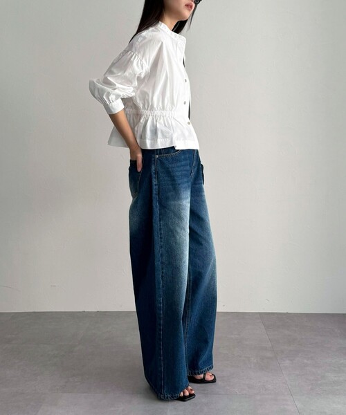 fredy emue（フレディエミュ）の「クロップドウエストギャザーブラウス（シャツ/ブラウス・レディース・ベージュ/ネイビー/ブルー系その他/オフホワイト・38）」の14枚目の写真