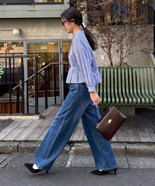 fredy emue（フレディエミュ）の「クロップドウエストギャザーブラウス（シャツ/ブラウス・レディース・ベージュ/ネイビー/ブルー系その他/オフホワイト・38）」の21枚目の写真