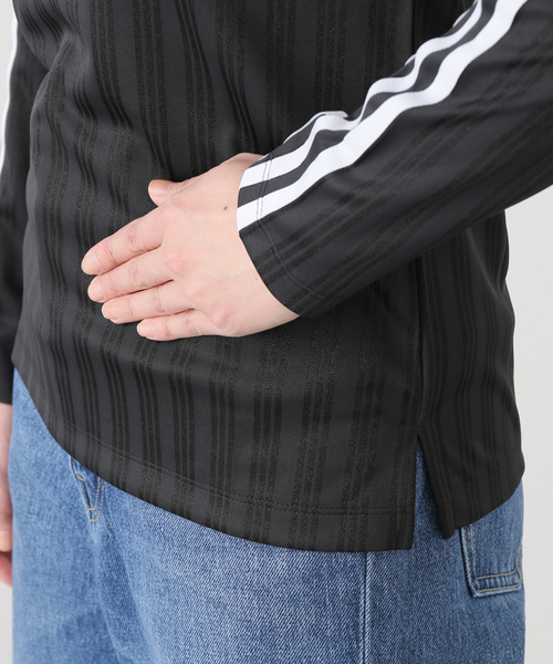 JOINT WORKS（ジョイントワークス）の「adidas/ アディダス V-NECK LS TEE（Tシャツ/カットソー・レディース・ブラック・SMALL）」の18枚目の写真