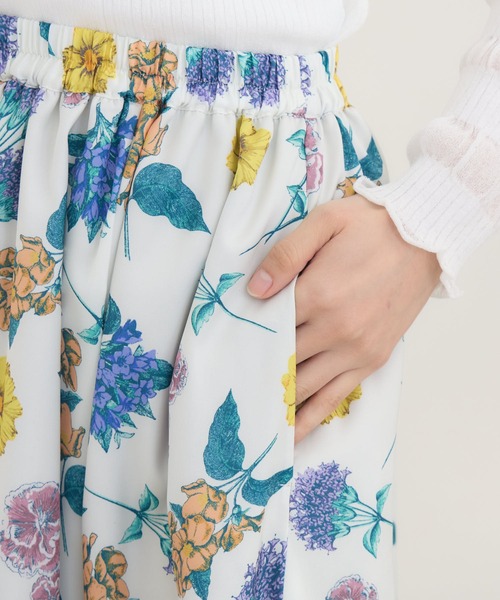 KATHARINE ROSS(キャサリンロス)の「【KATHARINE ROSS】イマジナリーフラワープリントスカート(スカート・レディース・アイボリー/ネイビー・MEDIUM)」の19枚目の写真