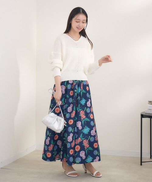 KATHARINE ROSS(キャサリンロス)の「【KATHARINE ROSS】イマジナリーフラワープリントスカート(スカート・レディース・アイボリー/ネイビー・MEDIUM)」の11枚目の写真