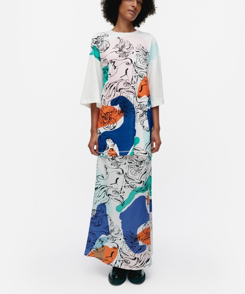 専用✨marimekko　マリメッコ　フラワープリントプルオーバーブラウスシャツ marimekko マリメッコ フラワープリント プルオーバー ブラウス