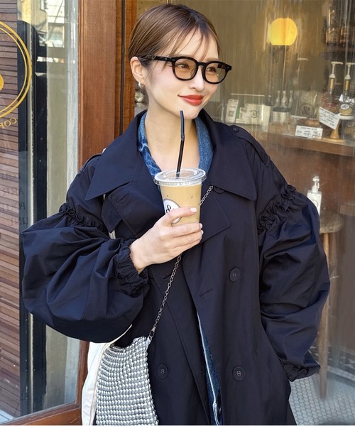 KOBE LETTUCE（コウベレタス）の「[ yuri.さんコラボ ] 選べる2丈ギャザースリーブロングトレンチコート（トレンチコート・レディース・ベージュ/ネイビー/キャメル・M-Short/M-Long）」の14枚目の写真