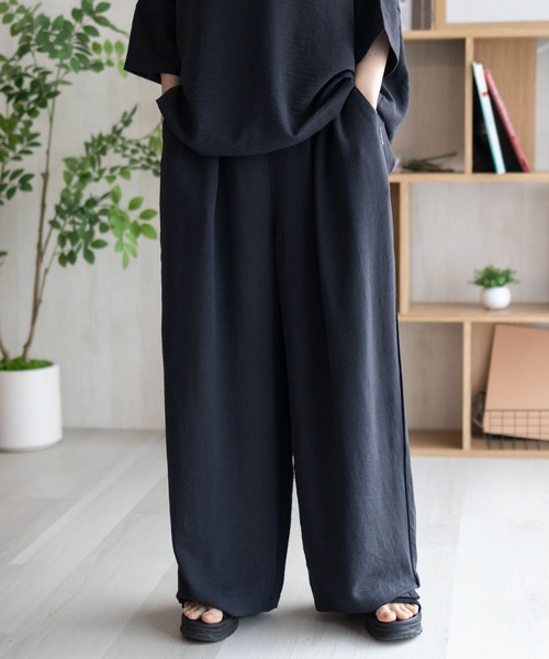 NAVY(ネイビー)の「nAvy SARARI ウェーブワイドパンツ(その他パンツ・レディース・チャコールグレー/ブラック/オレンジ/ベージュ/ブラウン・M/L)」の1枚目の写真
