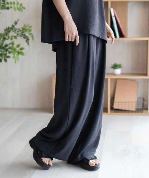NAVY(ネイビー)の「nAvy SARARI ウェーブワイドパンツ(その他パンツ・レディース・チャコールグレー/ブラック/オレンジ/ベージュ/ブラウン・M/L)」の19枚目の写真