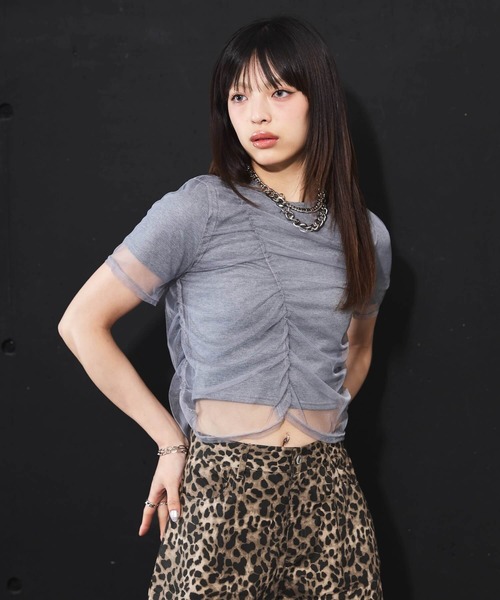 DIP IN CHOCOLATE(ディップインチョコレート)の「シアーシャーリングドッキングクロップドTシャツ【DIP IN CHOCOLATE】(Tシャツ/カットソー・レディース・ホワイト×ブラック/ブラック/オフホワイト/グレー・F)」の19枚目の写真