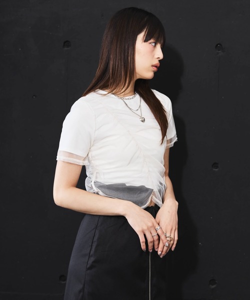 DIP IN CHOCOLATE(ディップインチョコレート)の「シアーシャーリングドッキングクロップドTシャツ【DIP IN CHOCOLATE】(Tシャツ/カットソー・レディース・ホワイト×ブラック/ブラック/オフホワイト/グレー・F)」の15枚目の写真