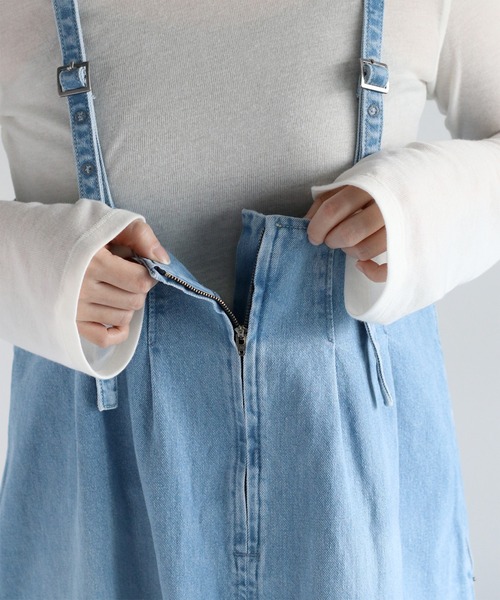 cepo（セポ）の「〈2way〉〈セットアップ対応〉デニムジャンパースカート（ジャンパースカート・レディース・ブルー系2/ブルー系3・M）」の5枚目の写真