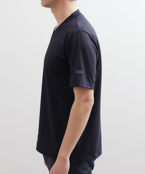 TAKEO KIKUCHI(タケオキクチ)の「テーラードジャージ Vネック(Tシャツ/カットソー・メンズ・ブラック/ホワイト/ネイビー・03/01/02/04/05)」の6枚目の写真