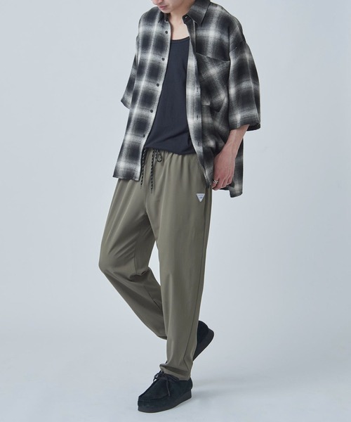OUTDOOR PRODUCTS(アウトドアプロダクツ)の「【OUTDOOR PRODUCTS】ポリマルチストレッチリラックスパンツ 085630(その他パンツ・メンズ・ネイビー/ブラック/カーキ/グレー/ベージュ・LL/M/L)」の13枚目の写真