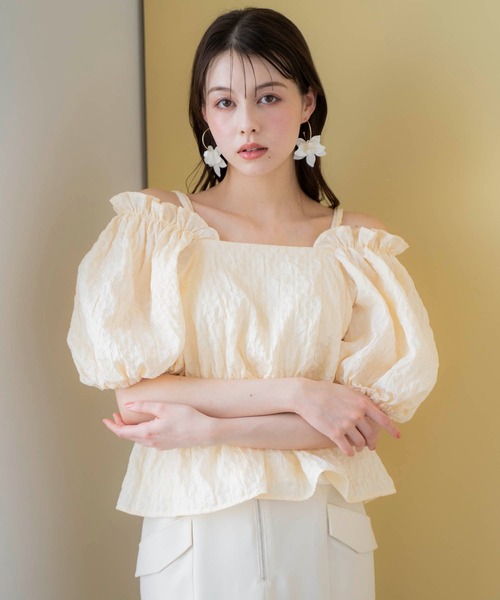 NOELA(ノエラ)の「オフショル2WAYブラウス(シャツ/ブラウス・レディース・オフホワイト/ピンク/イエロー・フリー)」の3枚目の写真