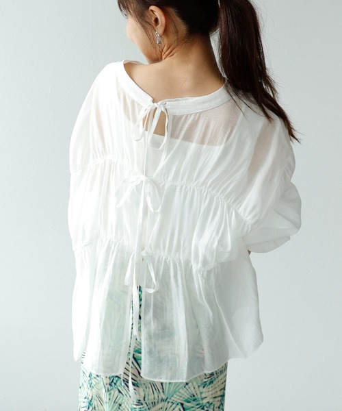 Jines(ジネス)の「前後2WAYリボンブラウス(シャツ/ブラウス・レディース・ブラック/ホワイト・38)」の1枚目の写真