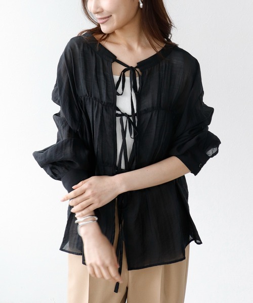 Jines(ジネス)の「前後2WAYリボンブラウス(シャツ/ブラウス・レディース・ブラック/ホワイト・38)」の2枚目の写真