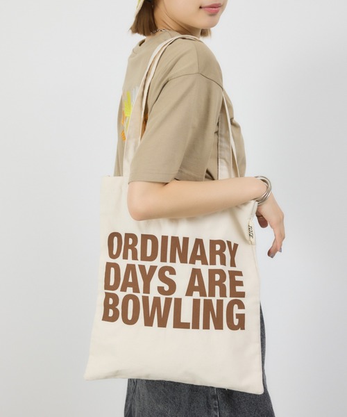 RODEO CROWNS WIDE BOWL（ロデオクラウンズワイドボウル）の「メッセージトートバッグ（トートバッグ・レディース・ライトブルー/ブラック/ブラウン/オレンジ/イエロー/オフホワイト/レッド/ブルー・FREE）」の2枚目の写真